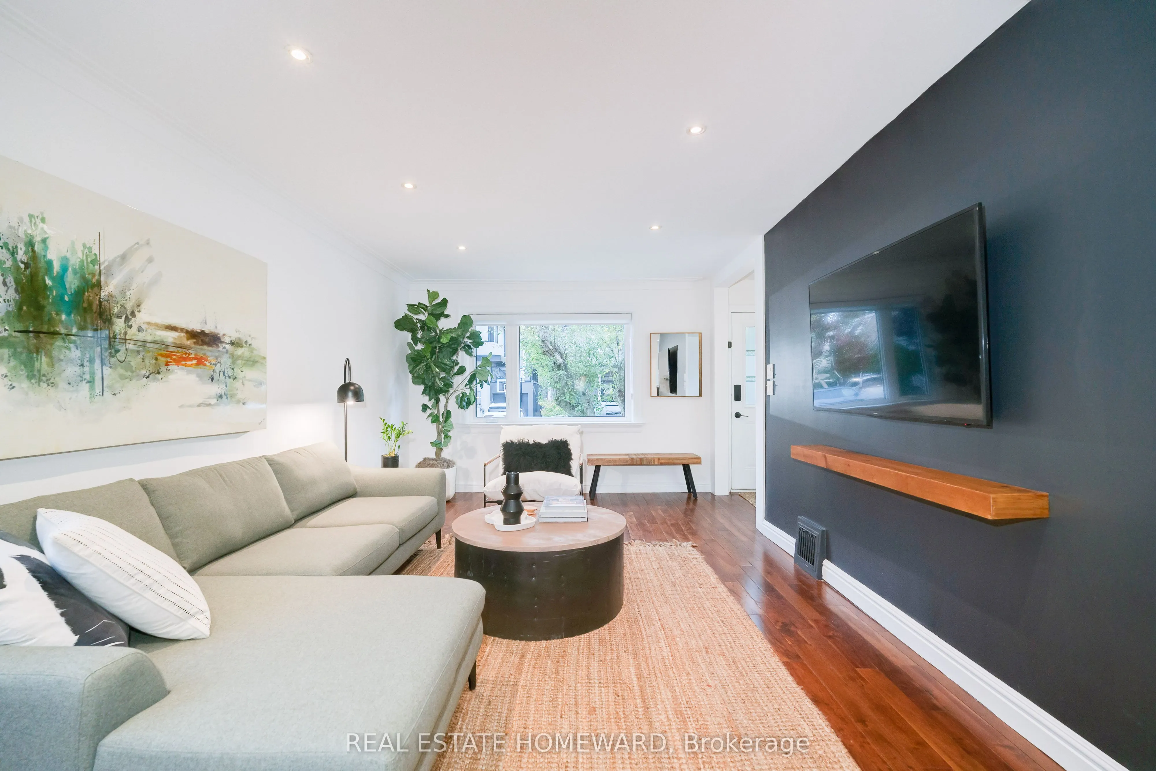 10 Norlong Boulevard