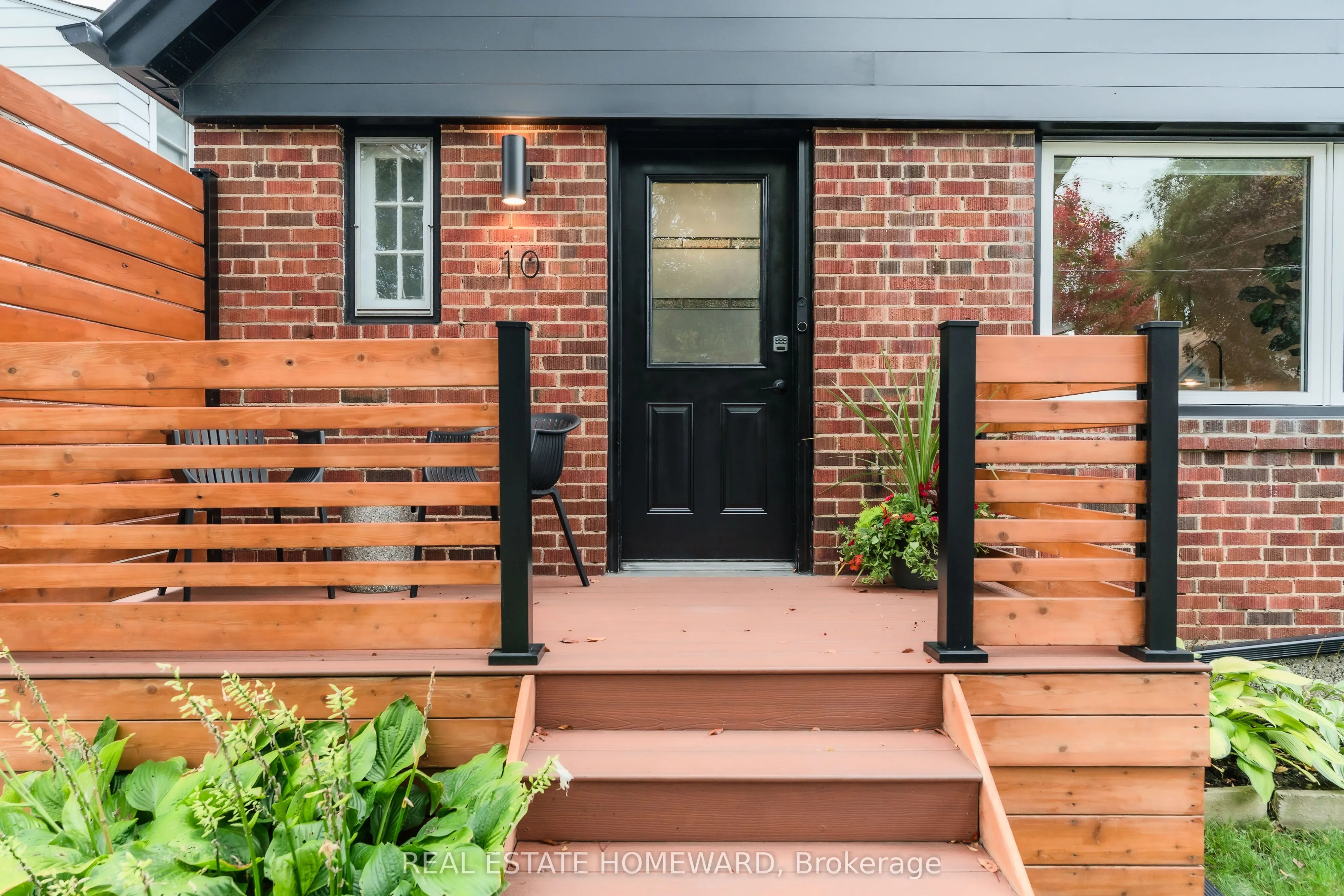 10 Norlong Boulevard