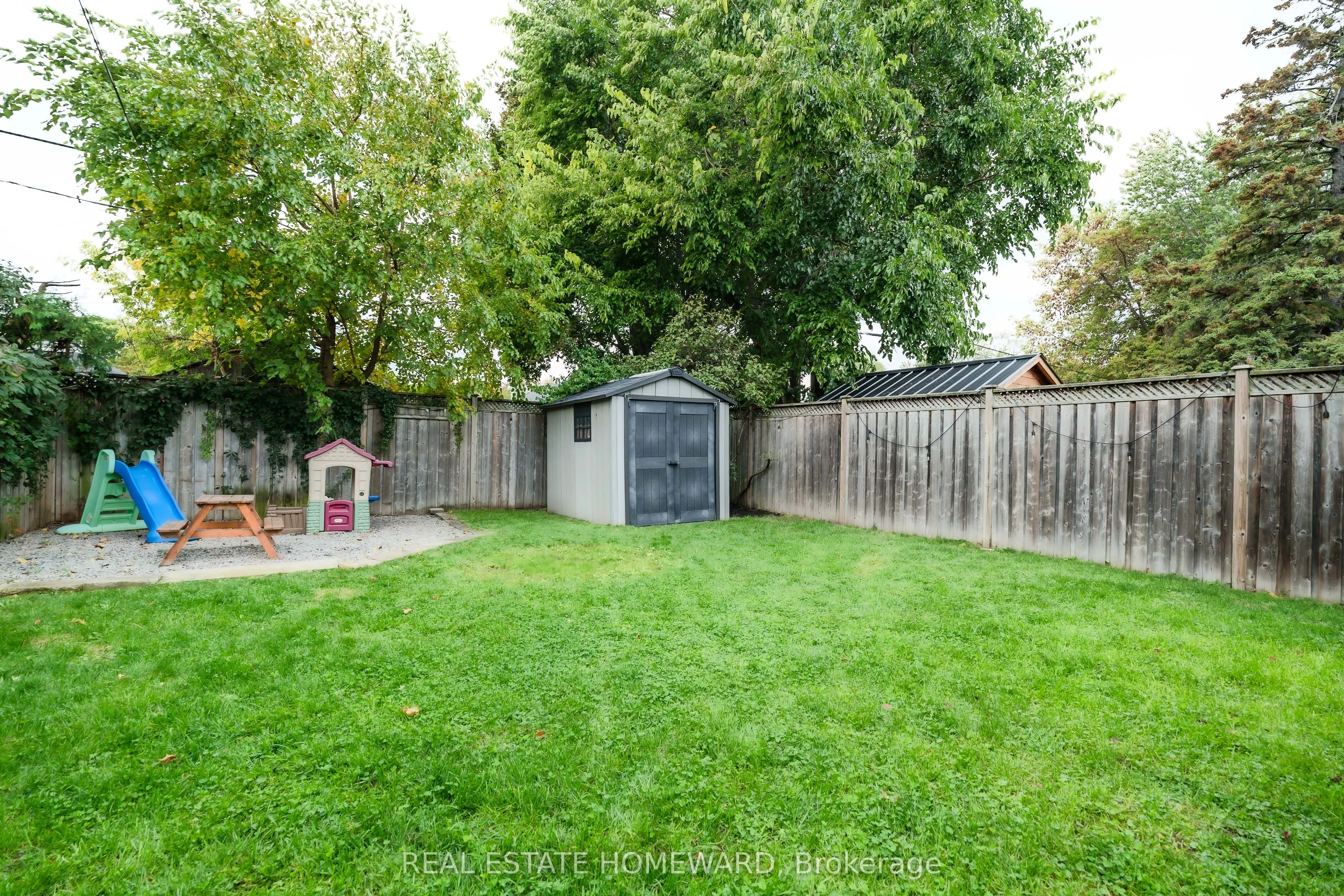 10 Norlong Boulevard