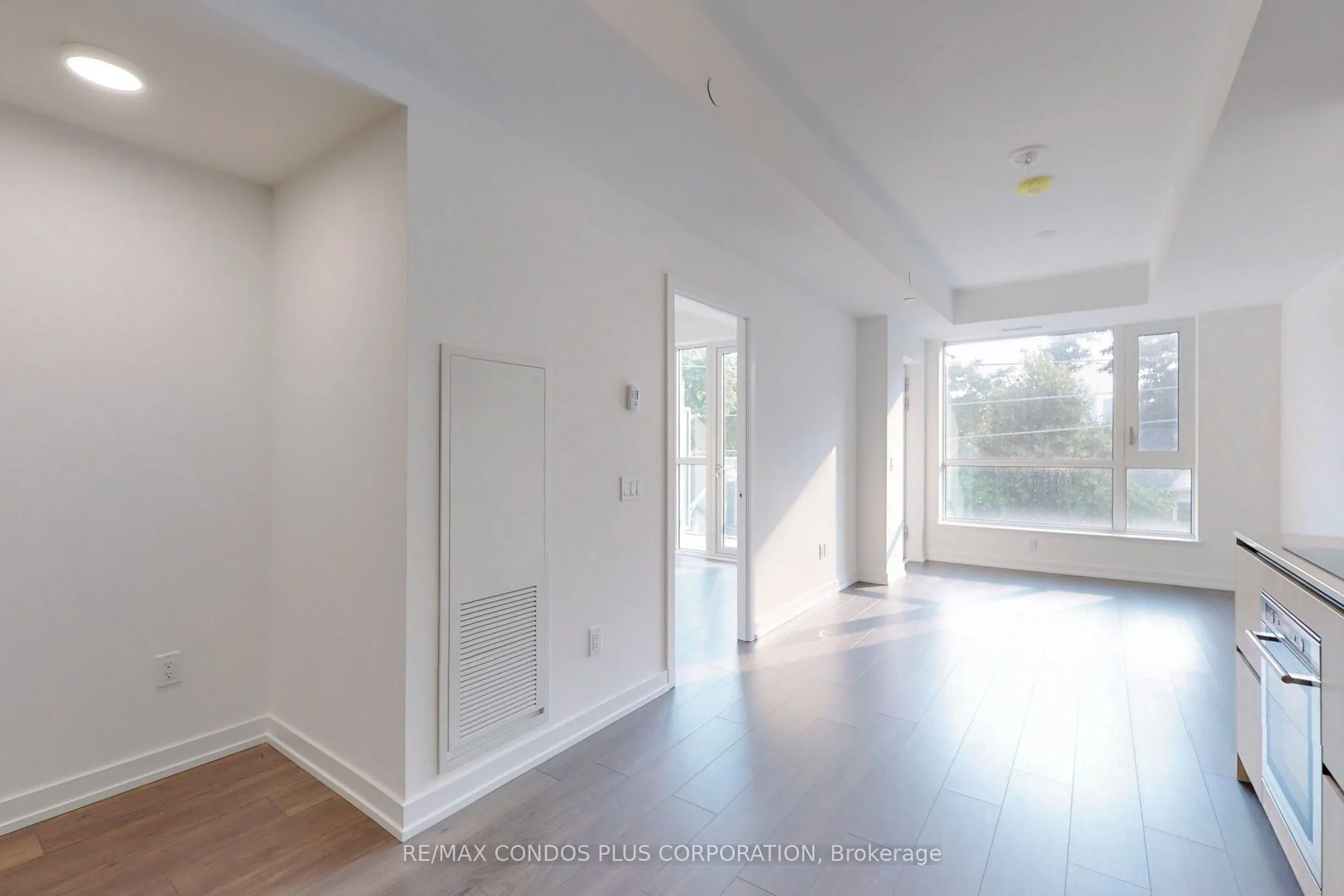 150 Logan Avenue, #305