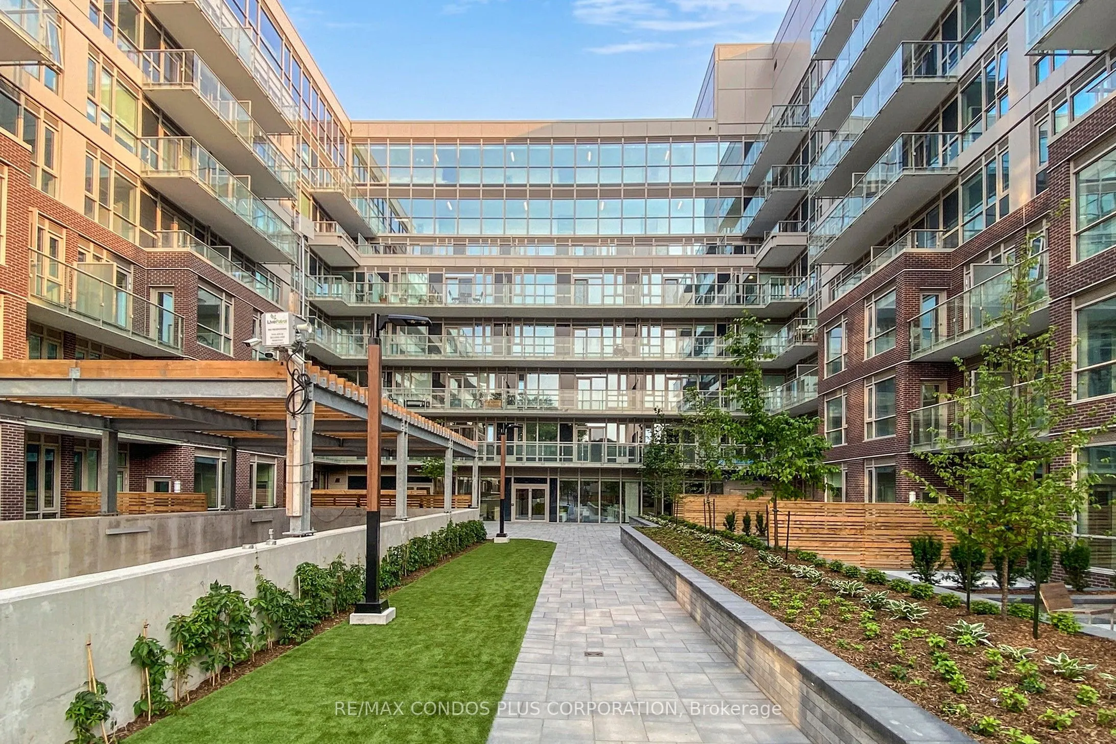 150 Logan Avenue, #305