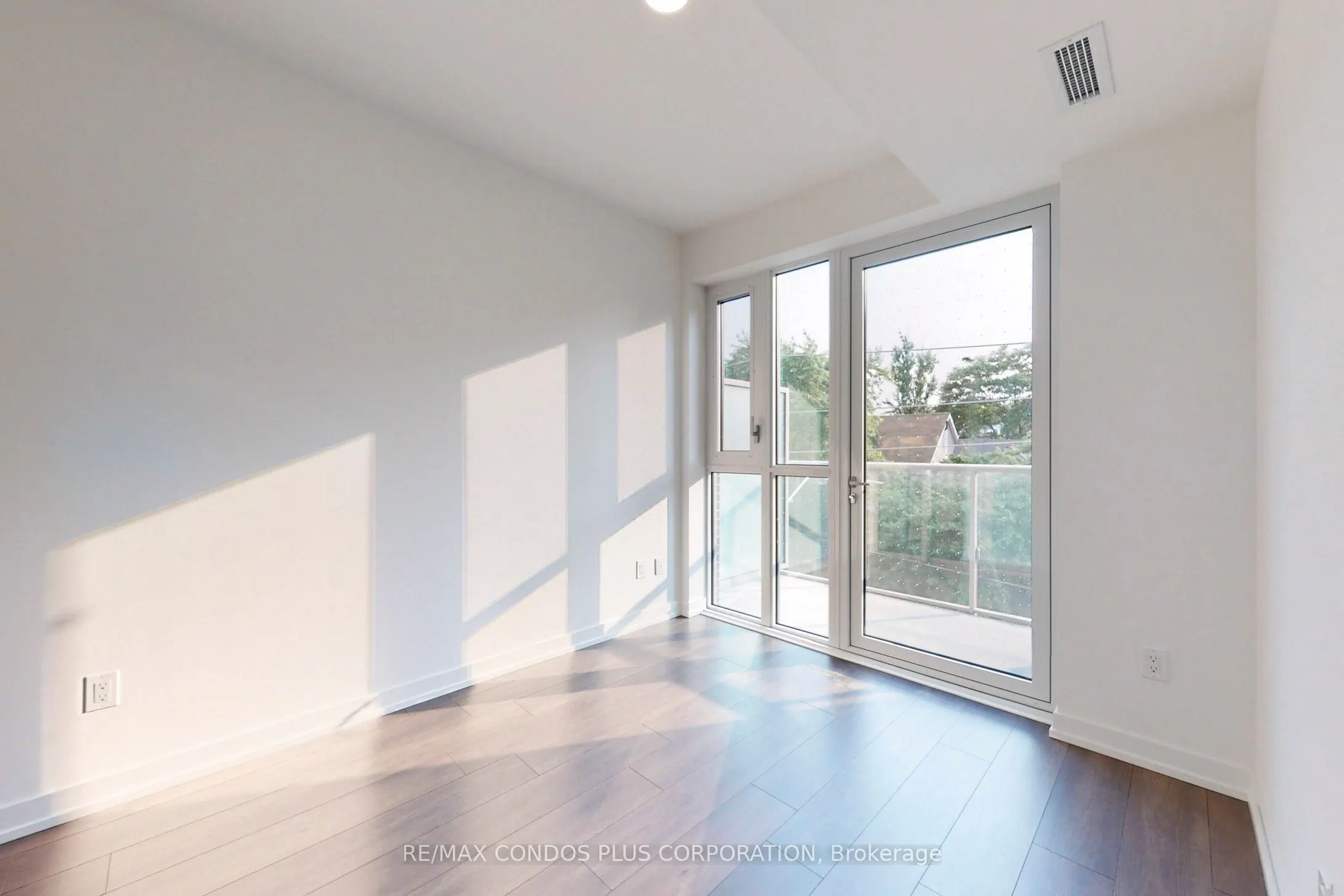150 Logan Avenue, #305