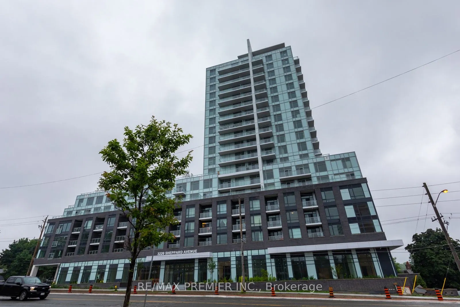 3220 Sheppard Avenue E, #213