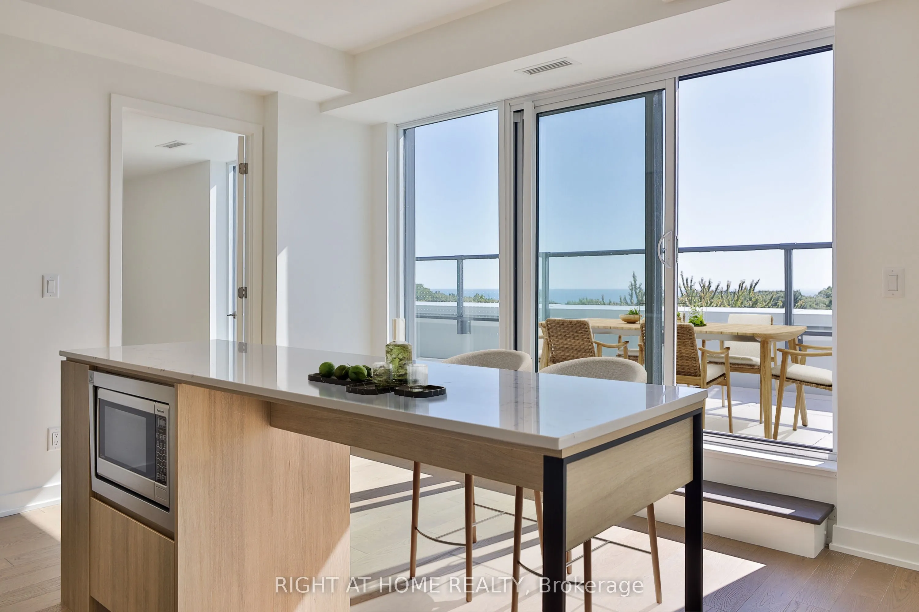 1161 Kingston Road, #601