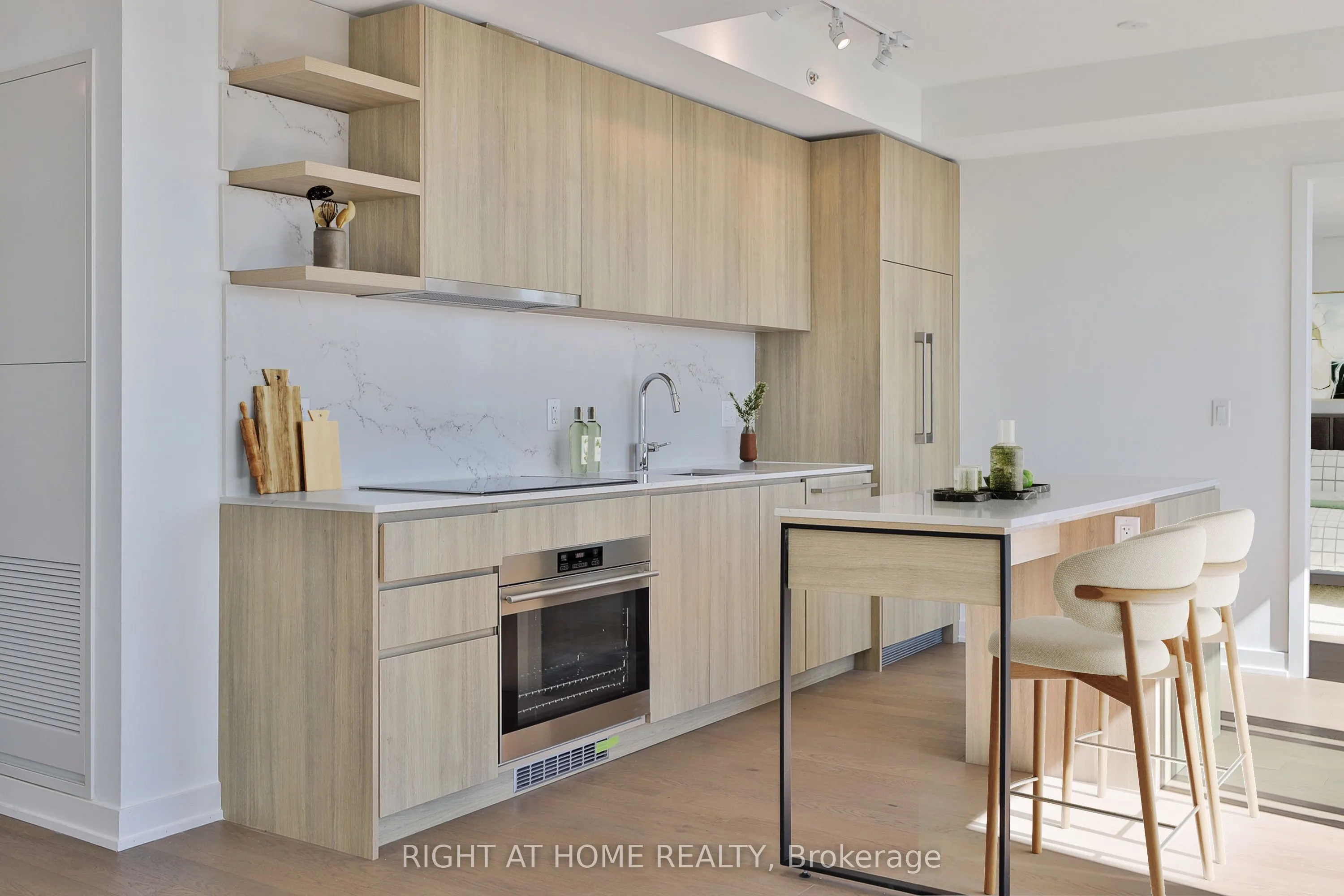 1161 Kingston Road, #601