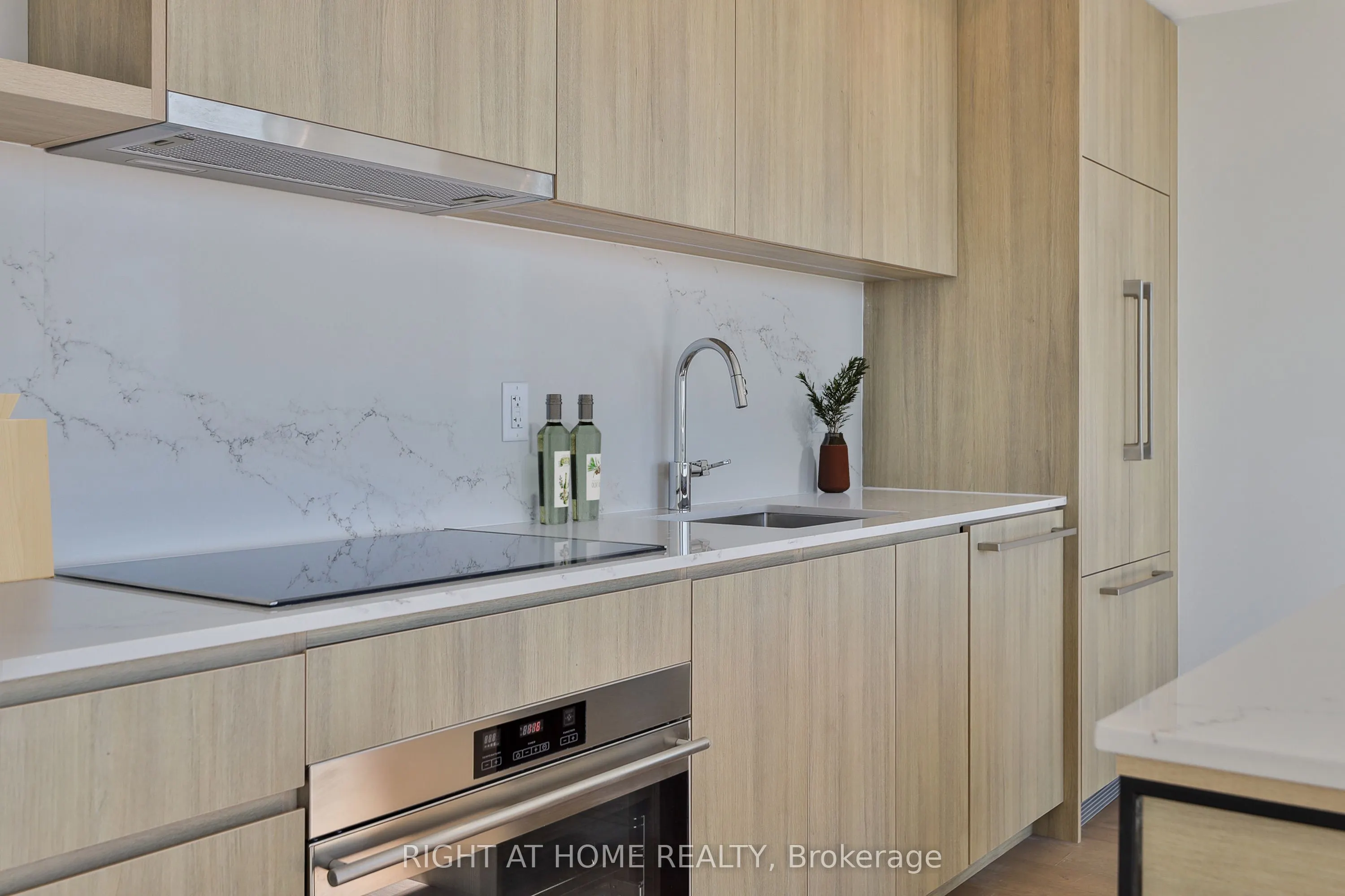 1161 Kingston Road, #601