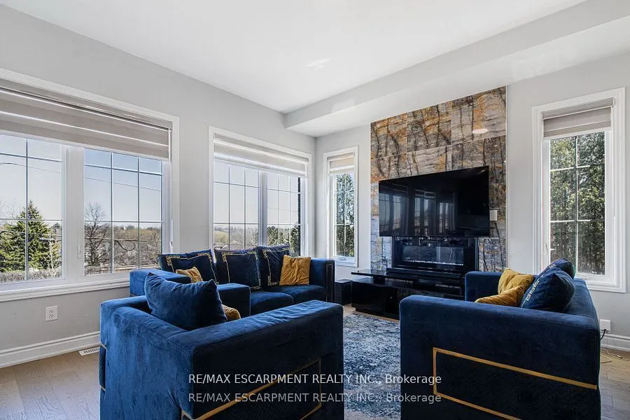 487 Aztec Drive, #2