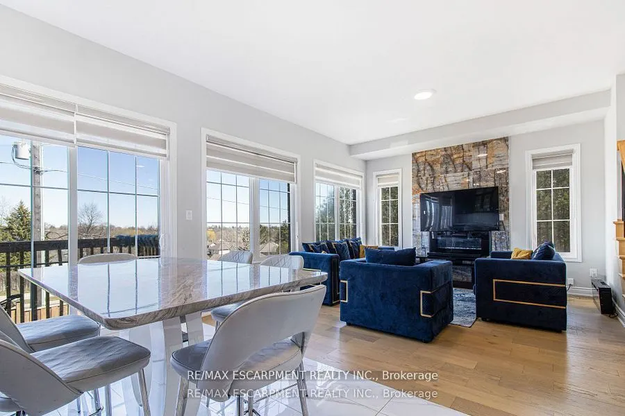 487 Aztec Drive, #2