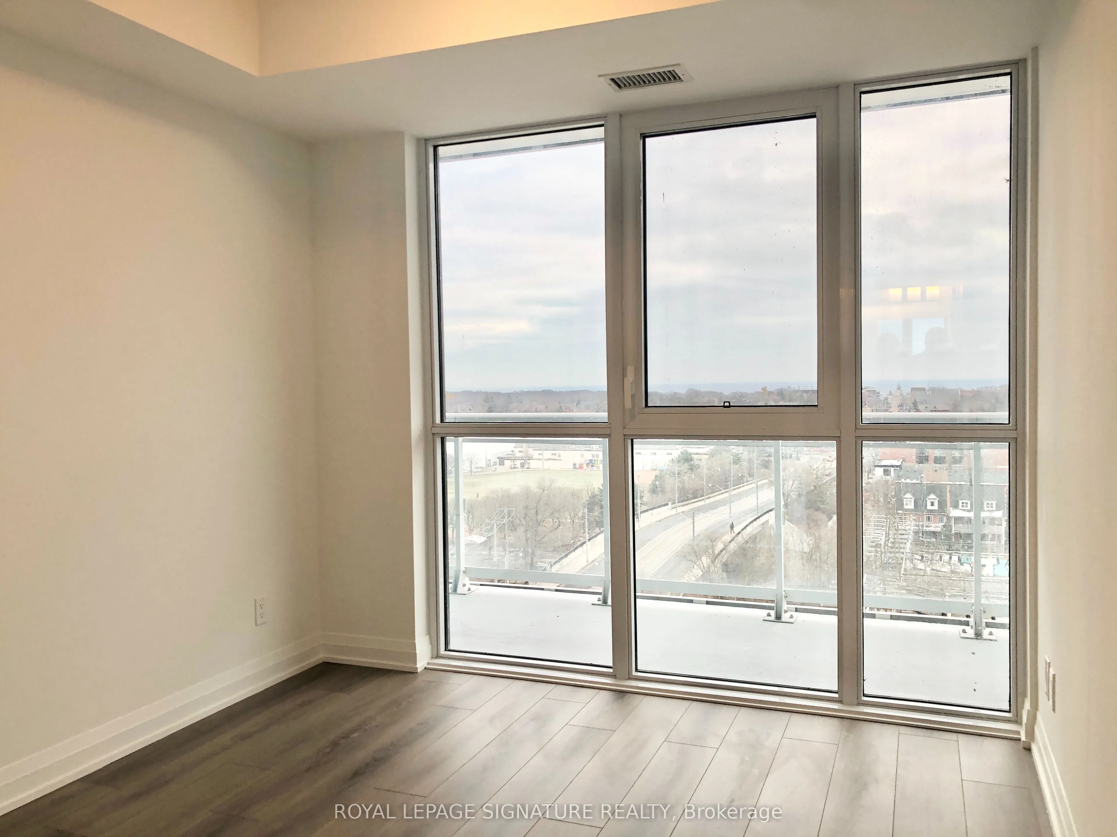 286 Main Street, #1013