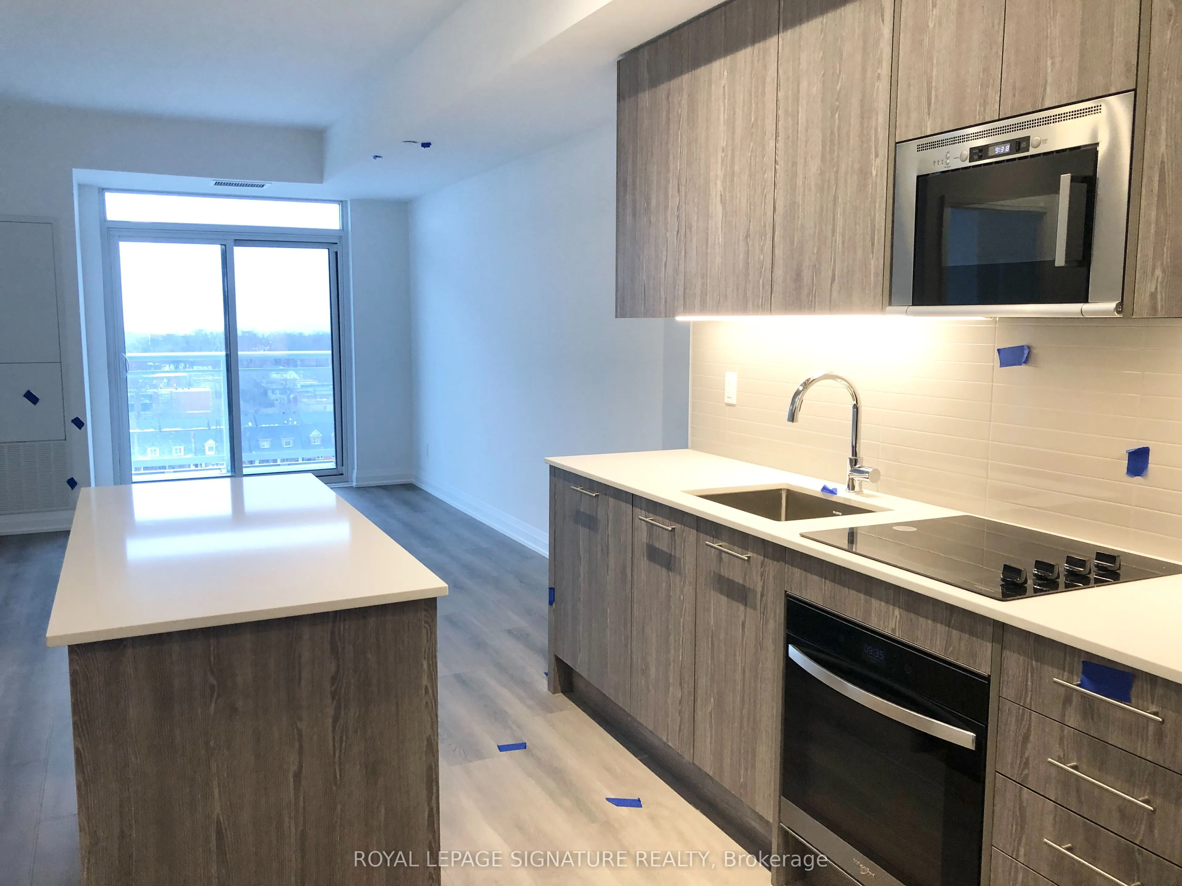 286 Main Street, #1013