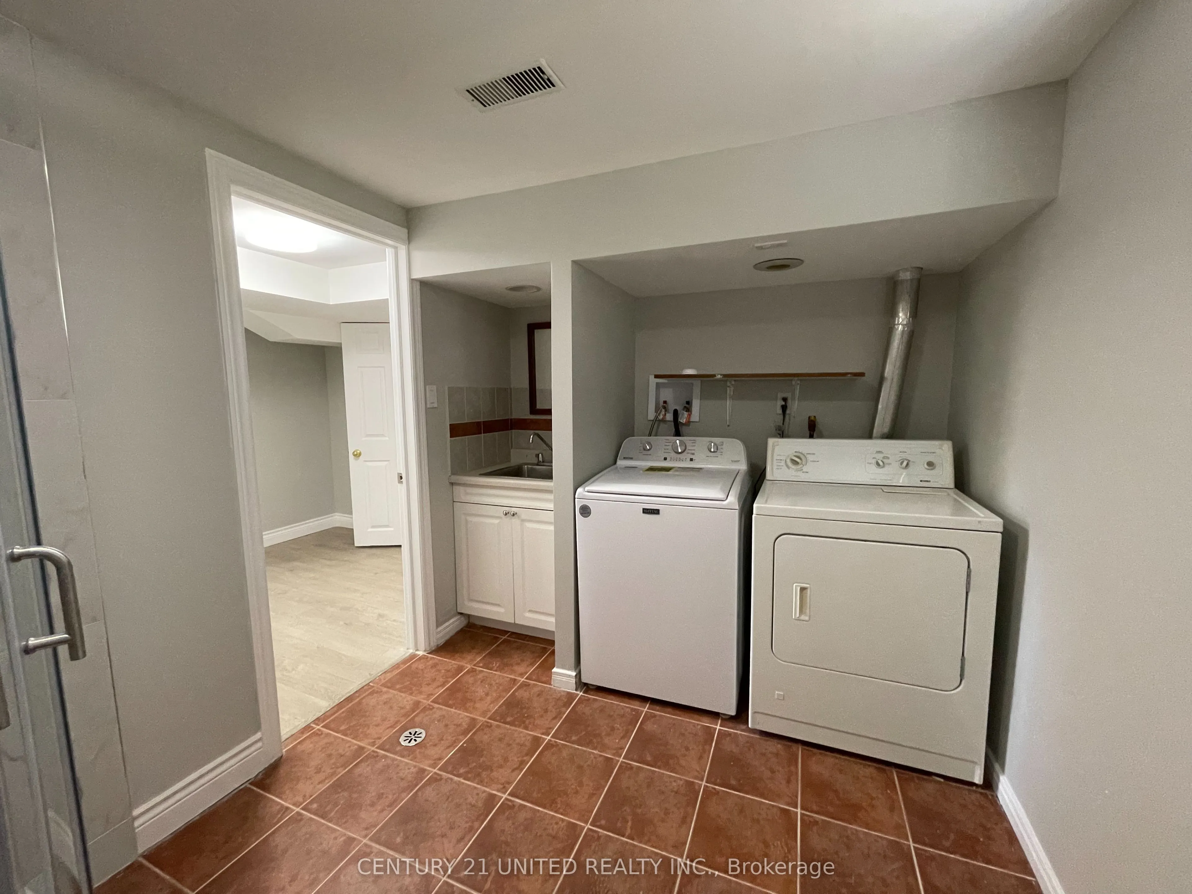 334 Stevenson Road N, #Lower