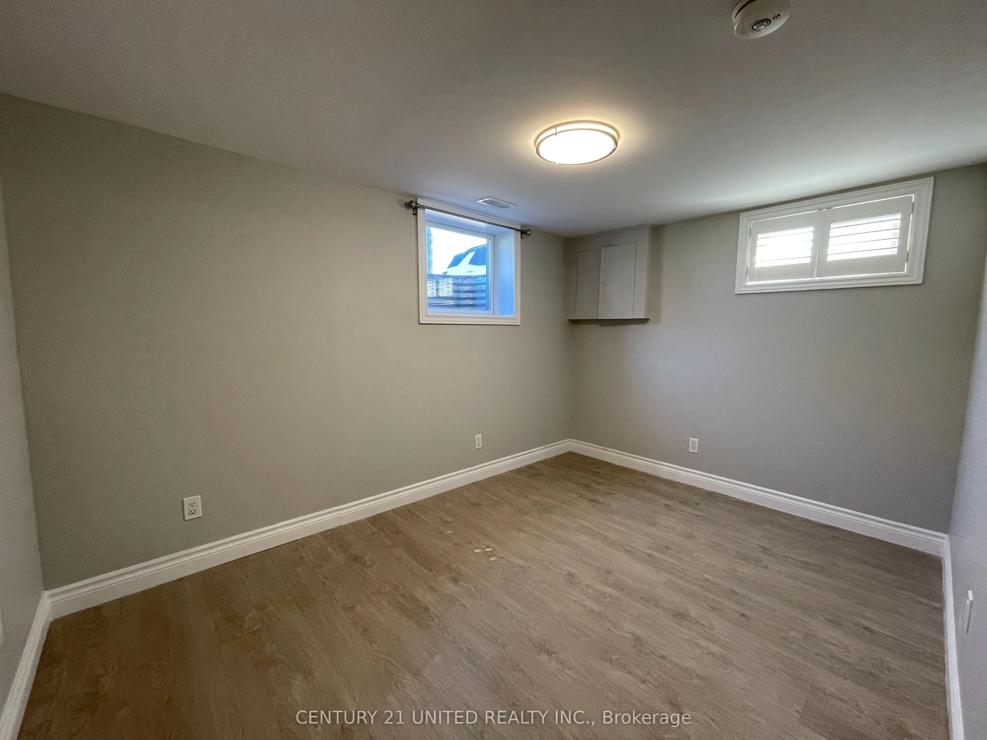 334 Stevenson Road N, #Lower