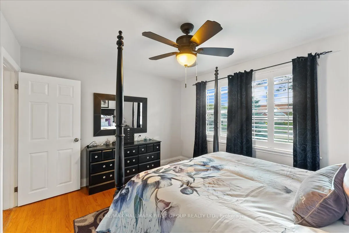 8 Concession Street E