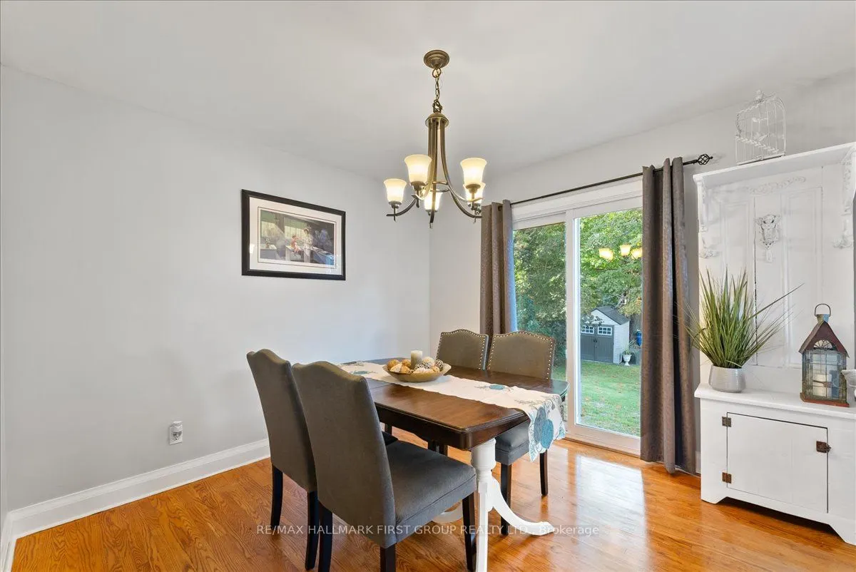 8 Concession Street E