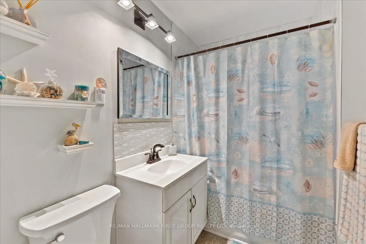 8 Concession Street E