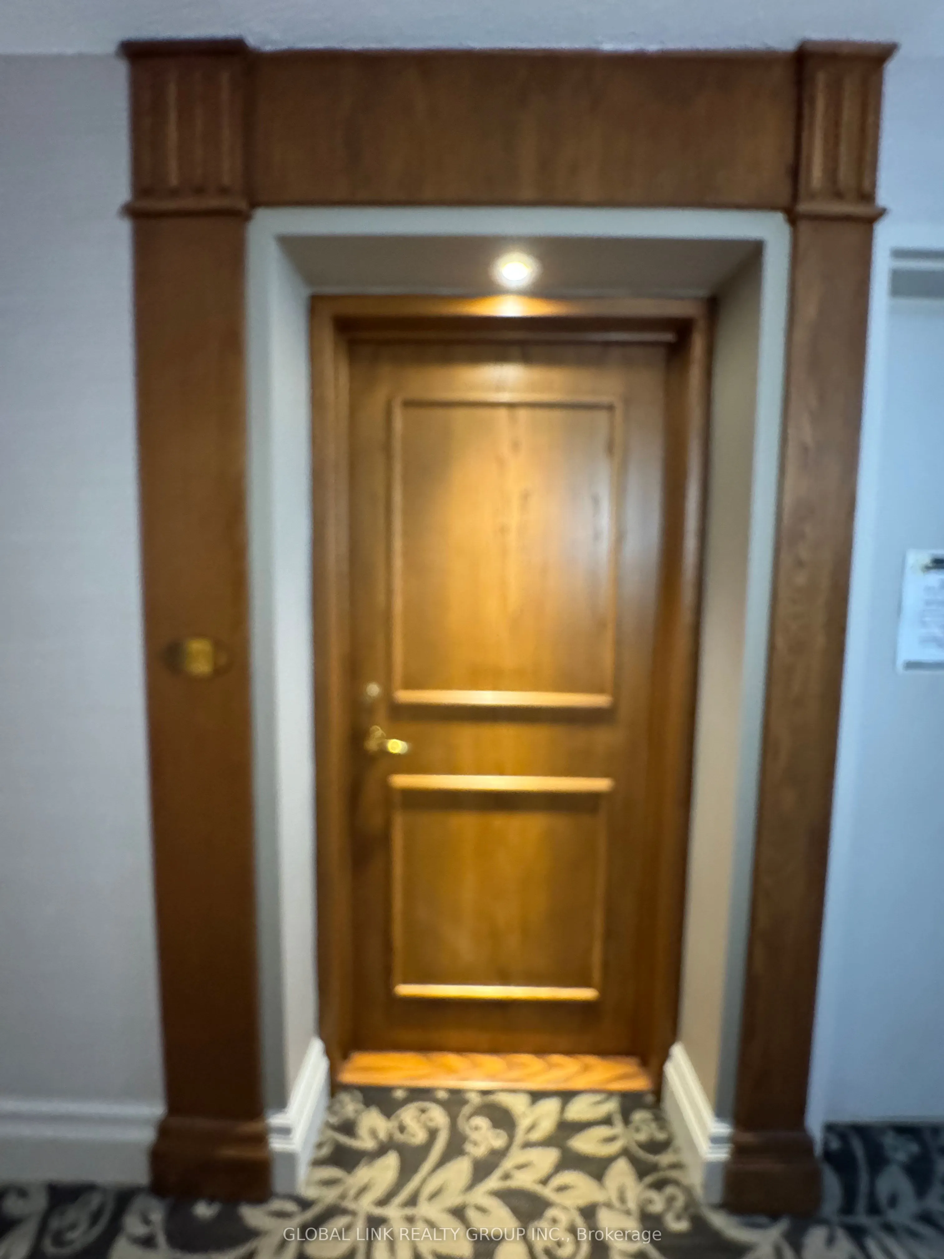 1 Lee Centre Drive N, #315