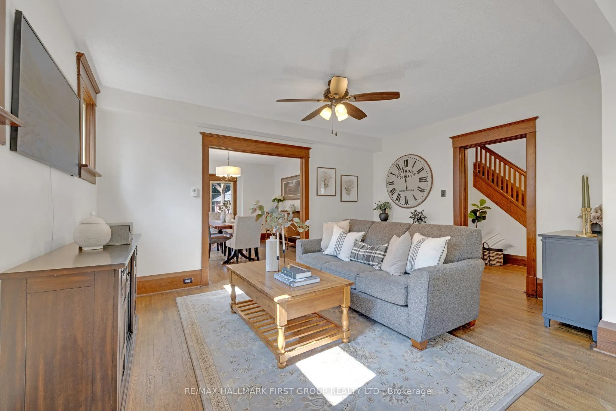 456 Mary Street N