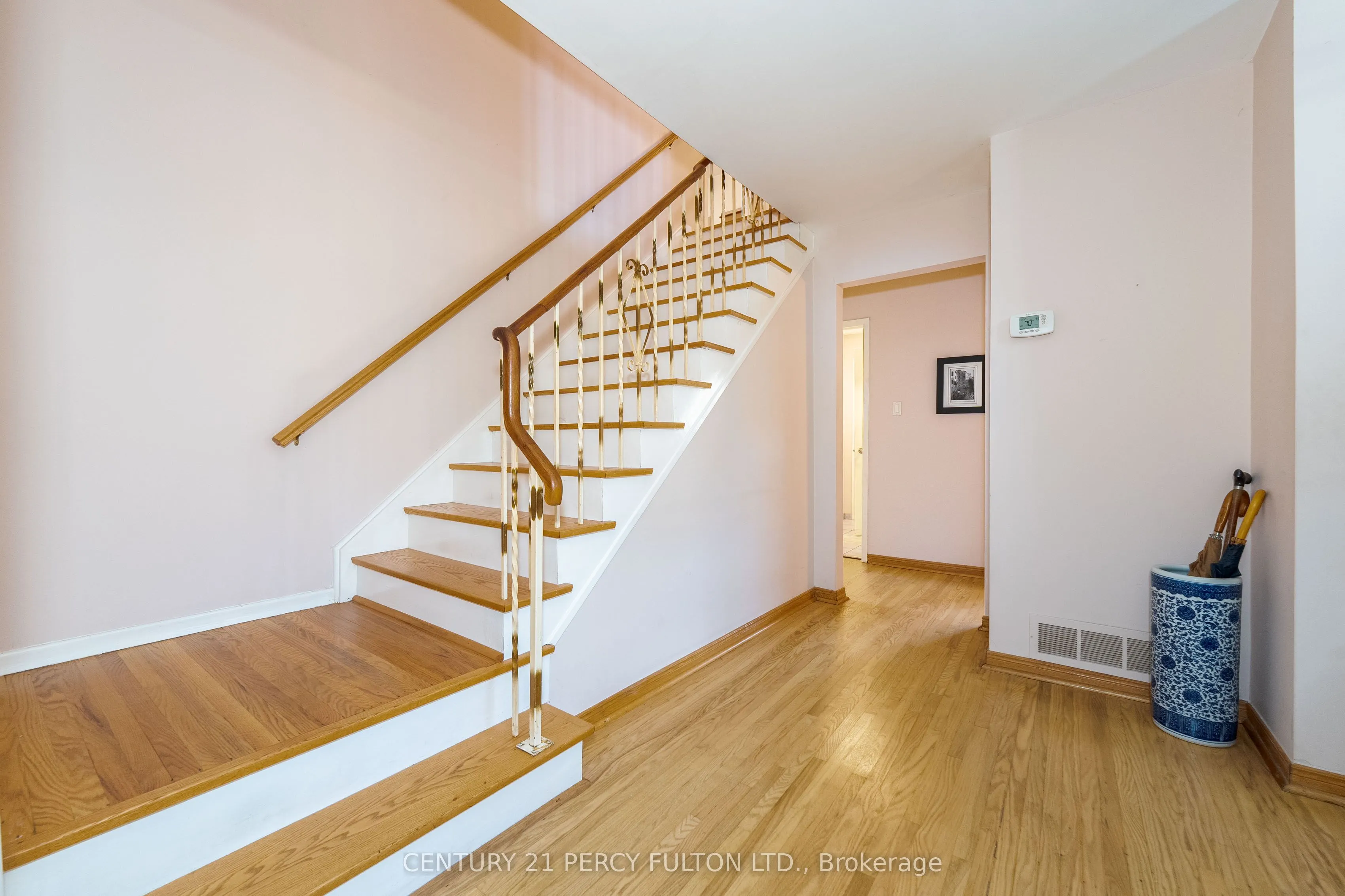 14 Farmington Crescent