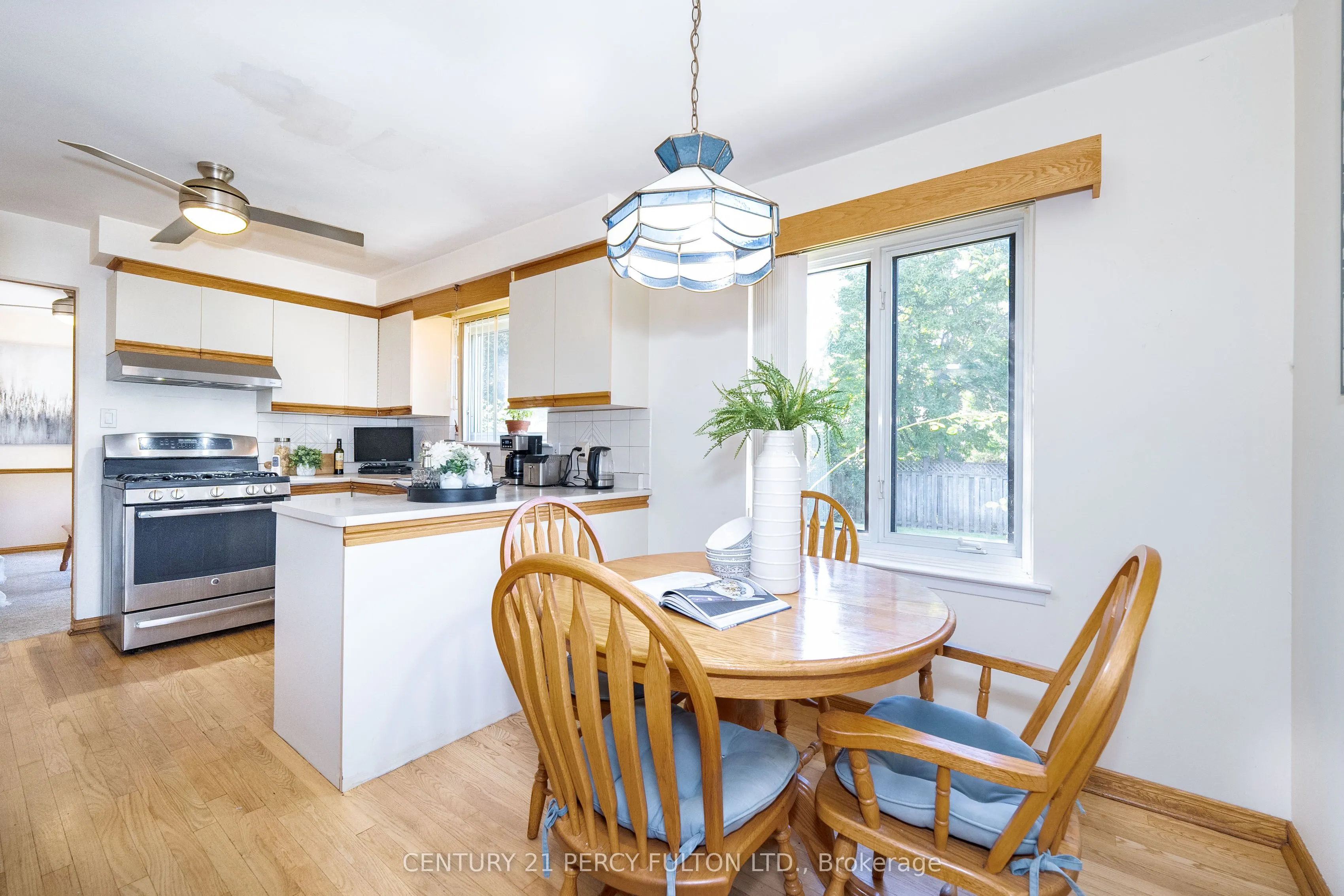 14 Farmington Crescent