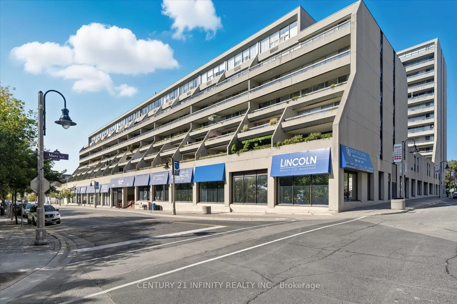 50 Richmond Street E, #635