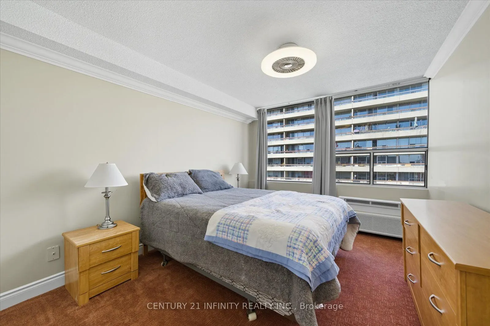 50 Richmond Street E, #635