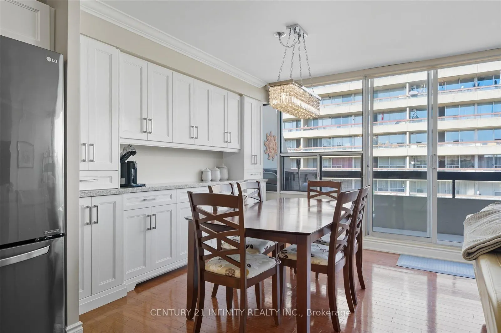 50 Richmond Street E, #635