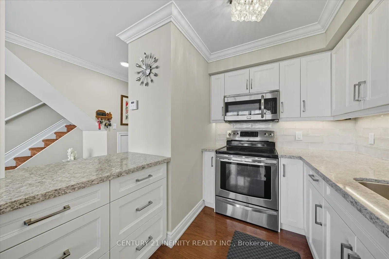 50 Richmond Street E, #635
