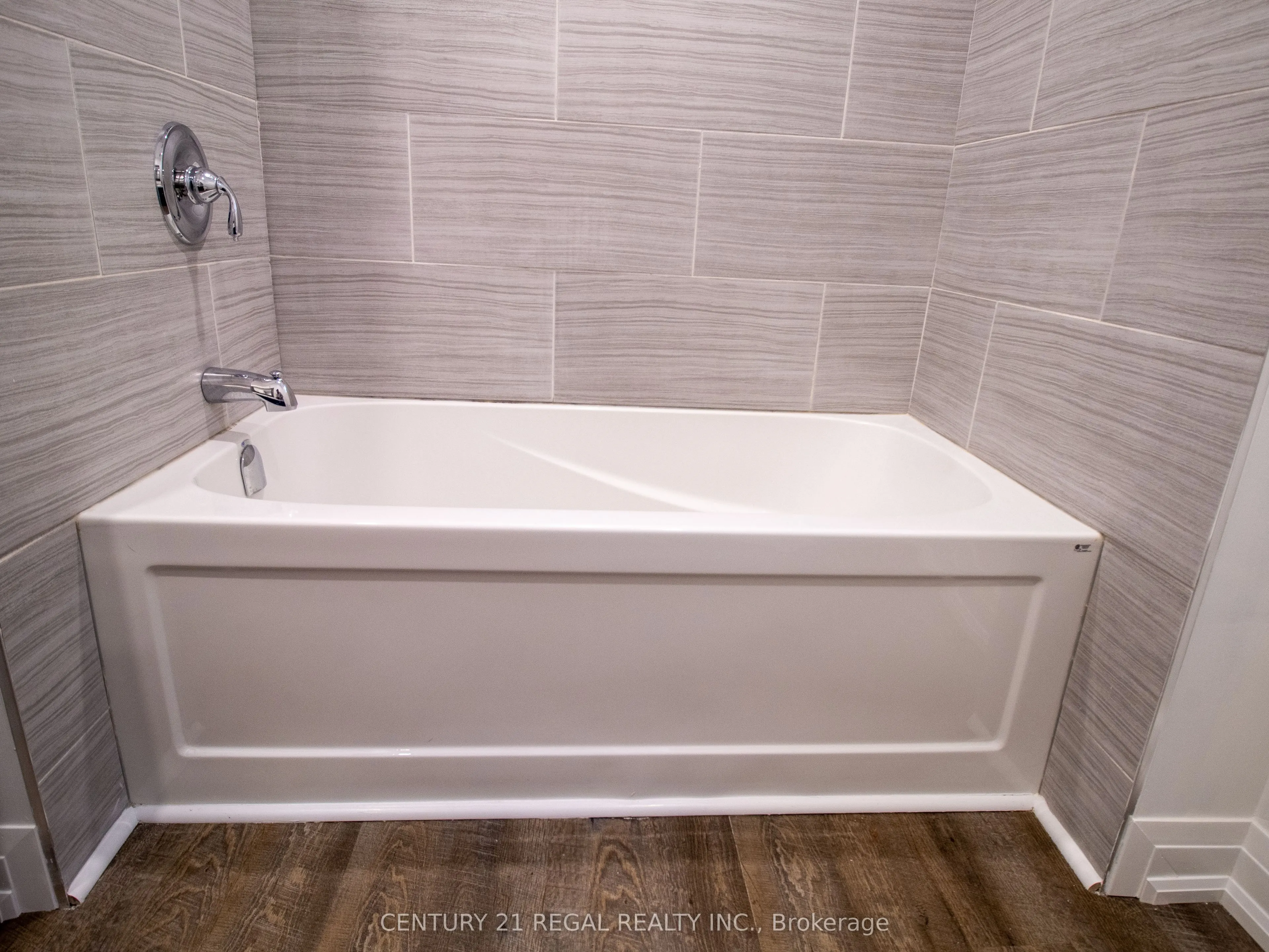 47 Limestone Crescent, #Lower