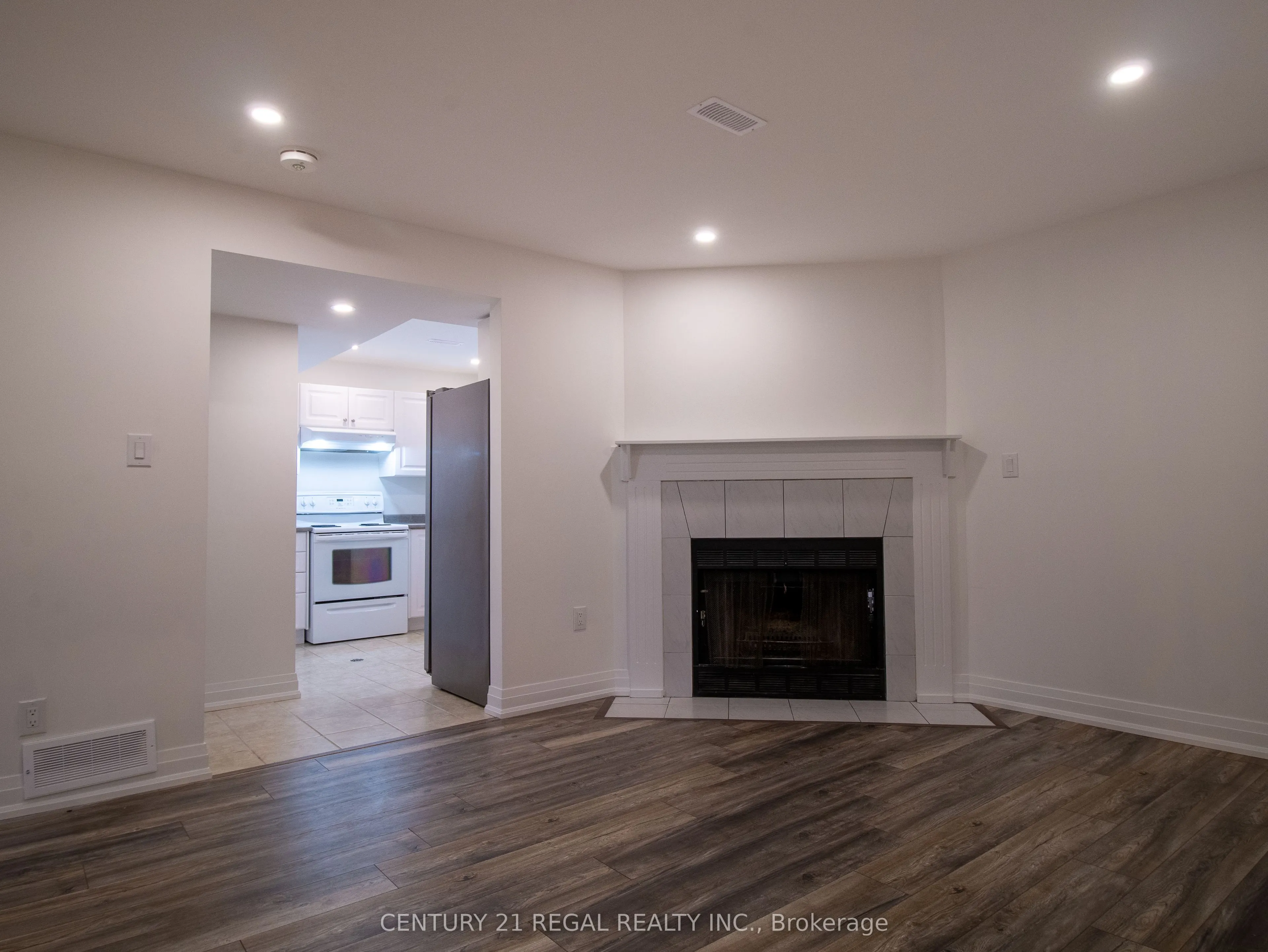 47 Limestone Crescent, #Lower