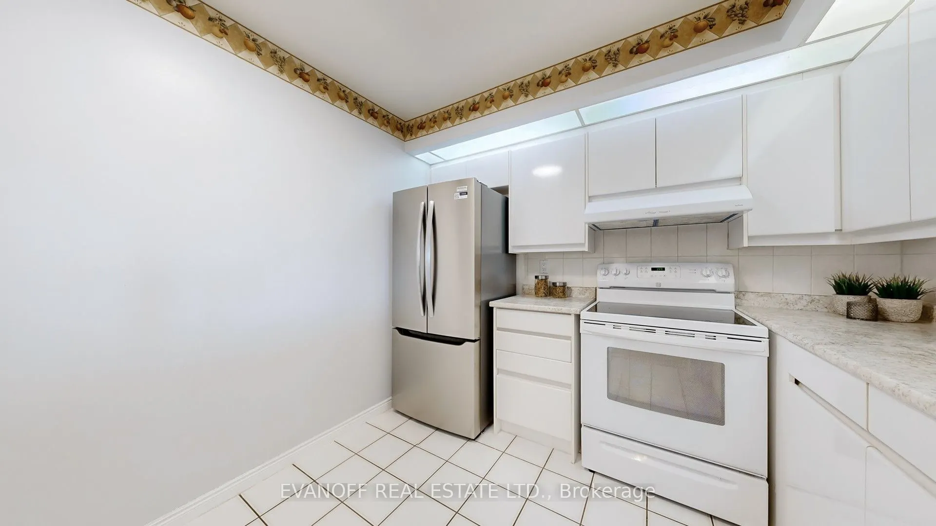 10 Guildwood Parkway, #423