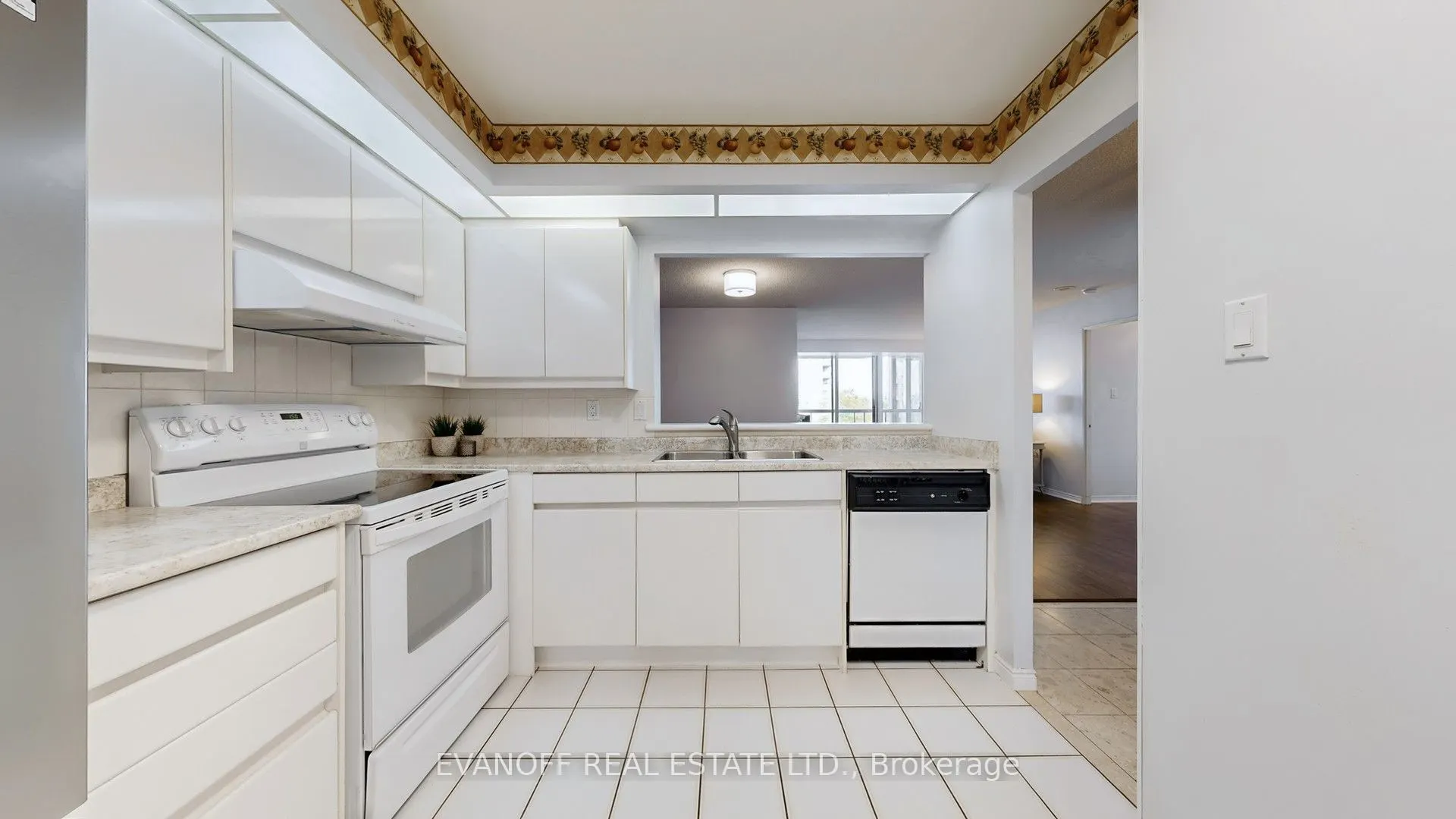 10 Guildwood Parkway, #423