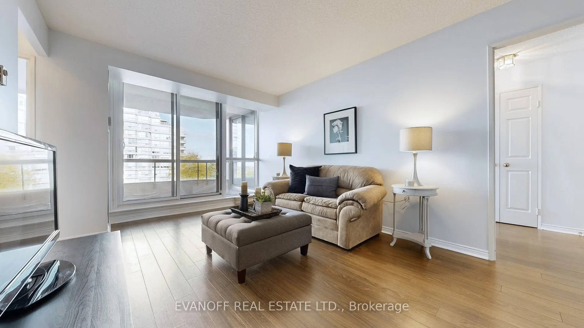 10 Guildwood Parkway, #423