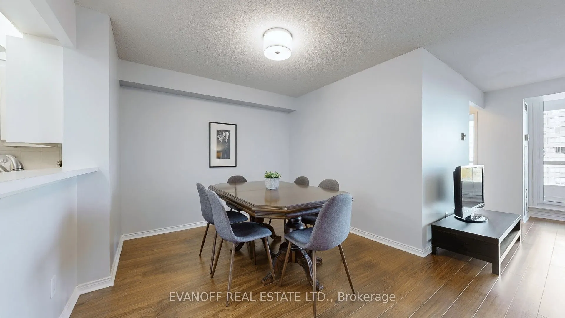 10 Guildwood Parkway, #423