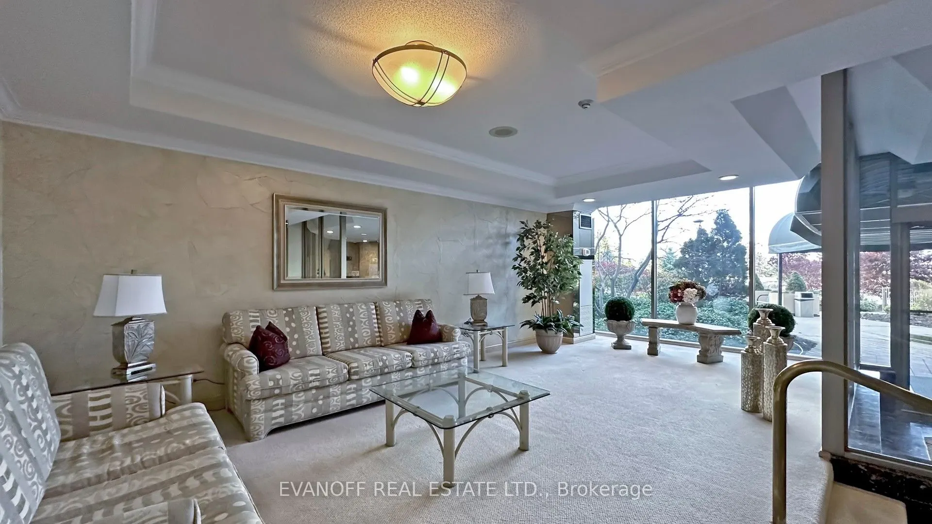10 Guildwood Parkway, #423