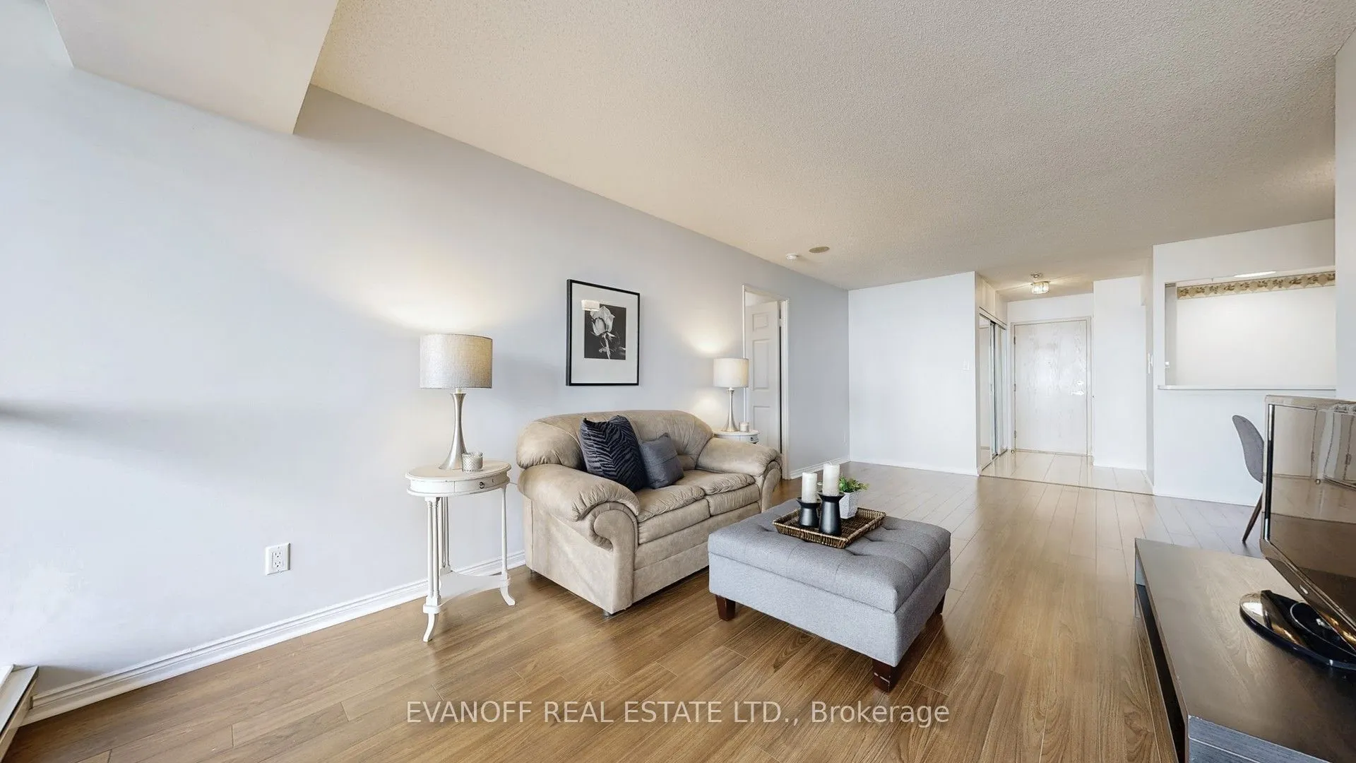 10 Guildwood Parkway, #423