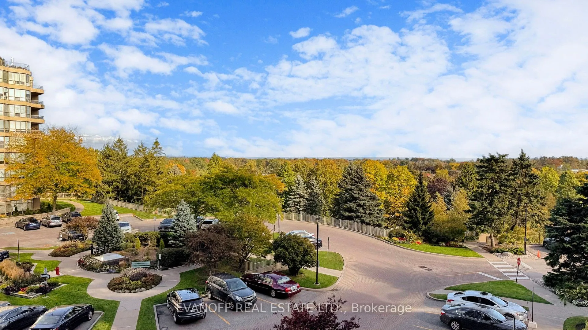 10 Guildwood Parkway, #423