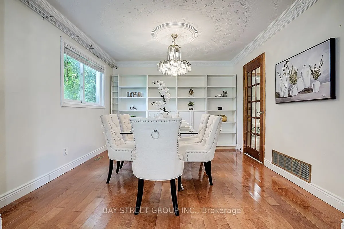 11 Sunbird Crescent