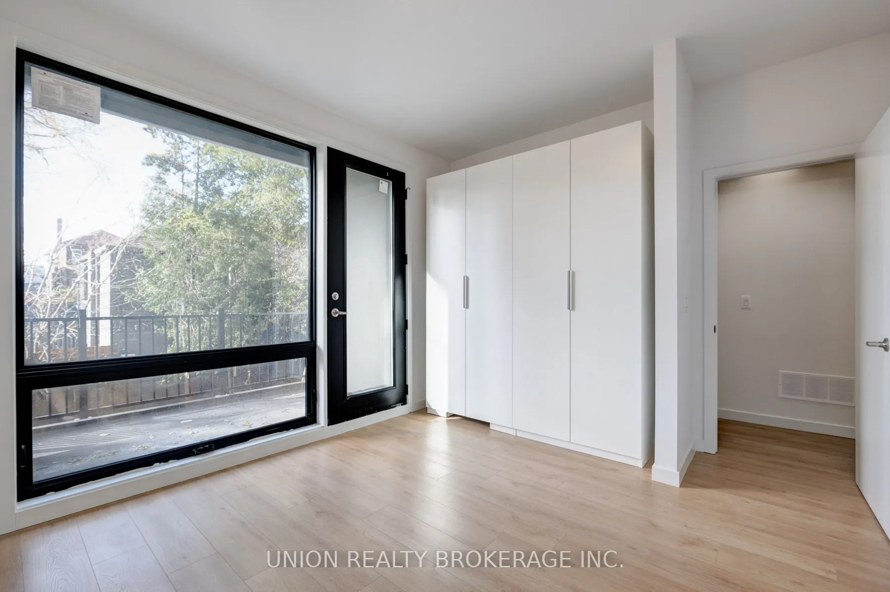 506 Scarborough Road, #Main Floor
