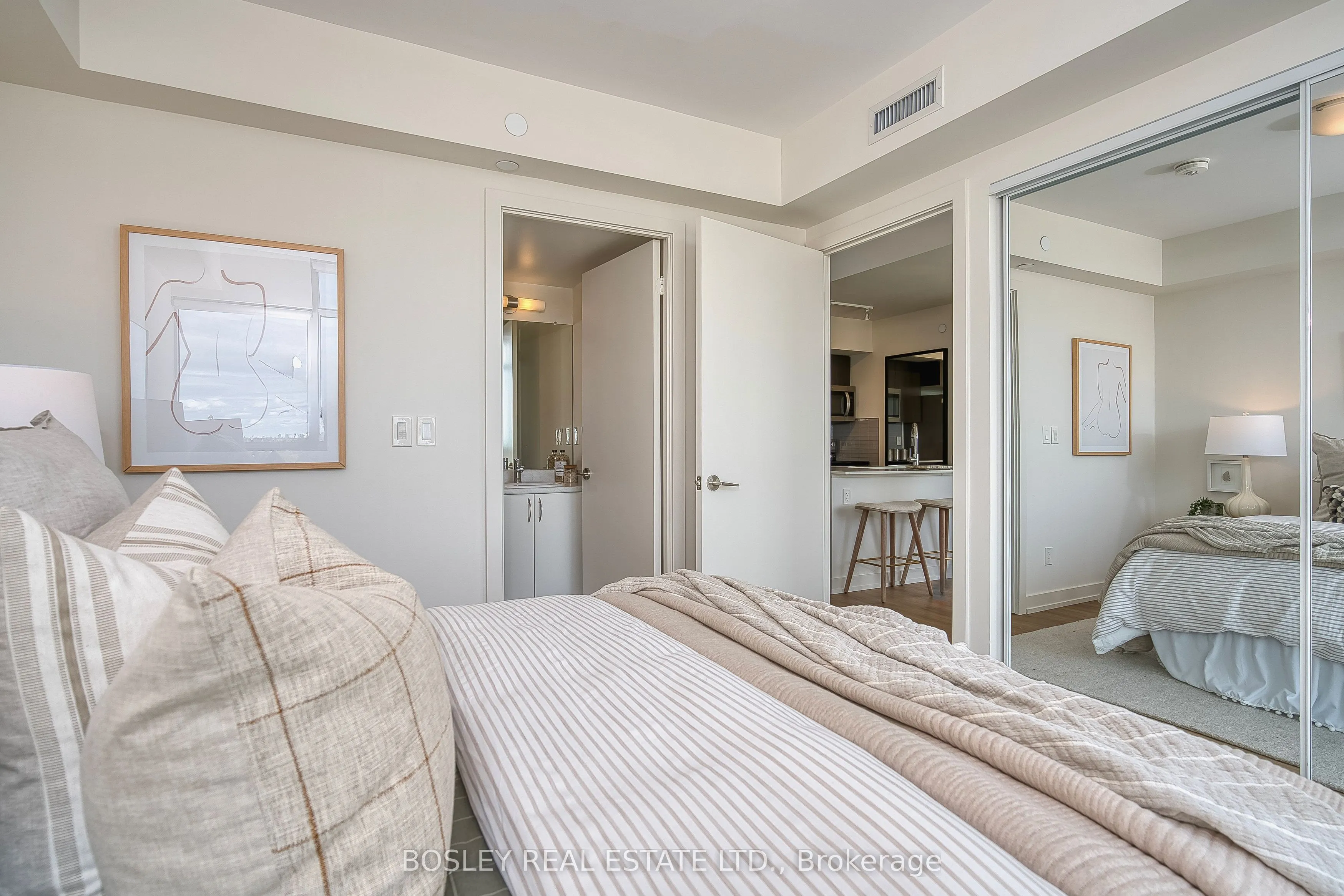 8 Trent Avenue, #1105