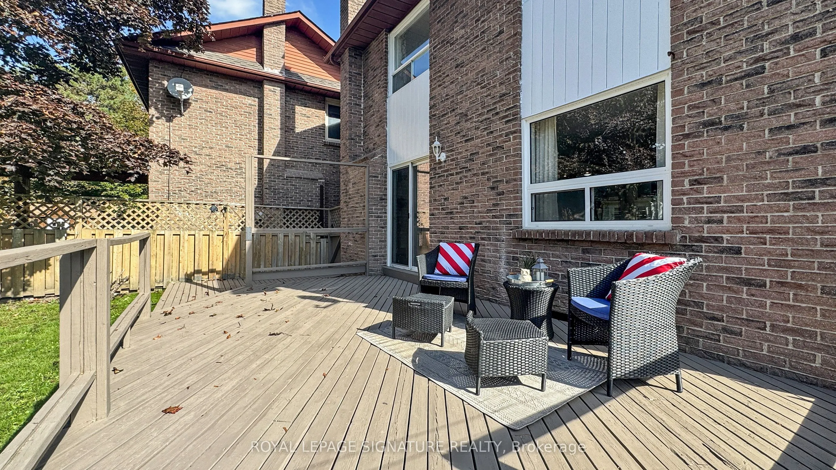 28 Longfellow Court