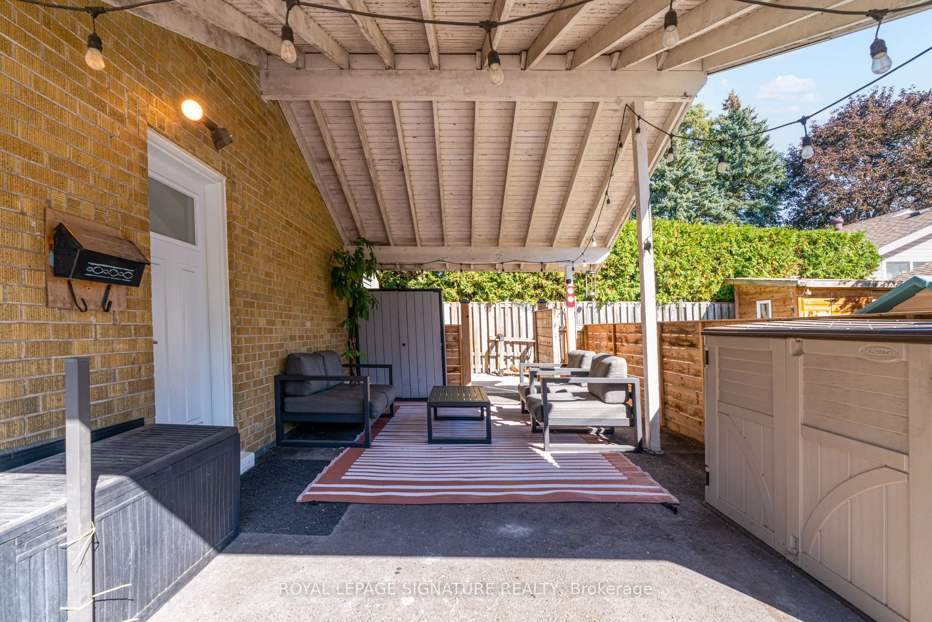 57 Munson Crescent