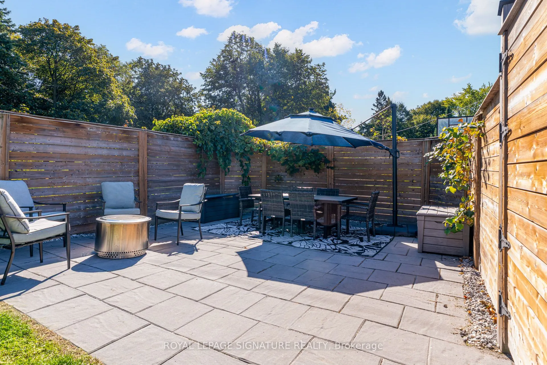 57 Munson Crescent