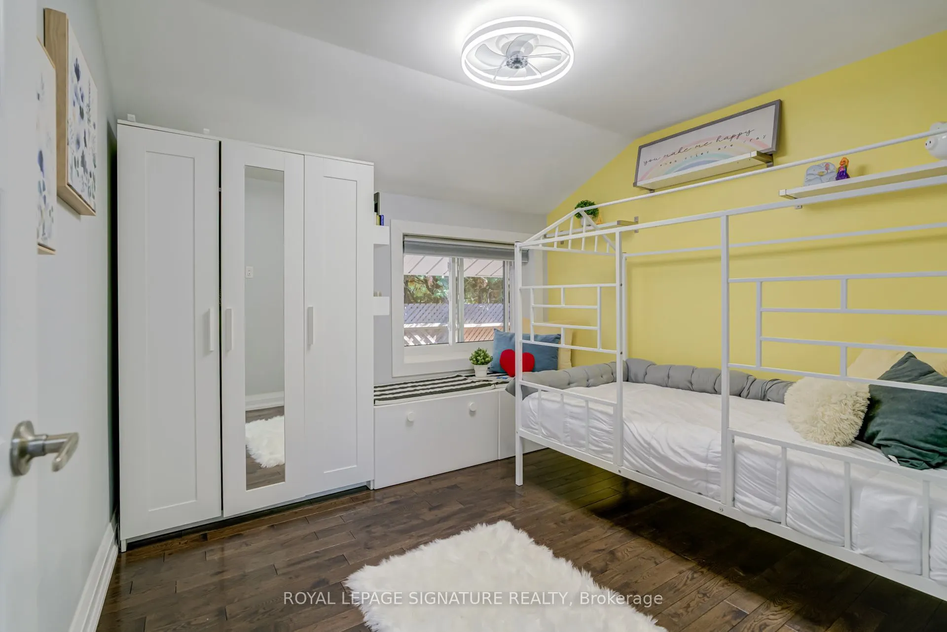 57 Munson Crescent