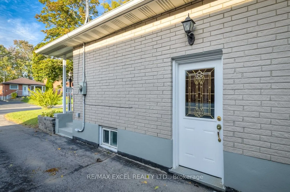 91 Wayne Avenue