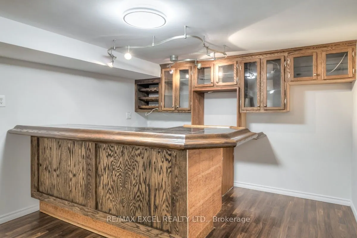 91 Wayne Avenue