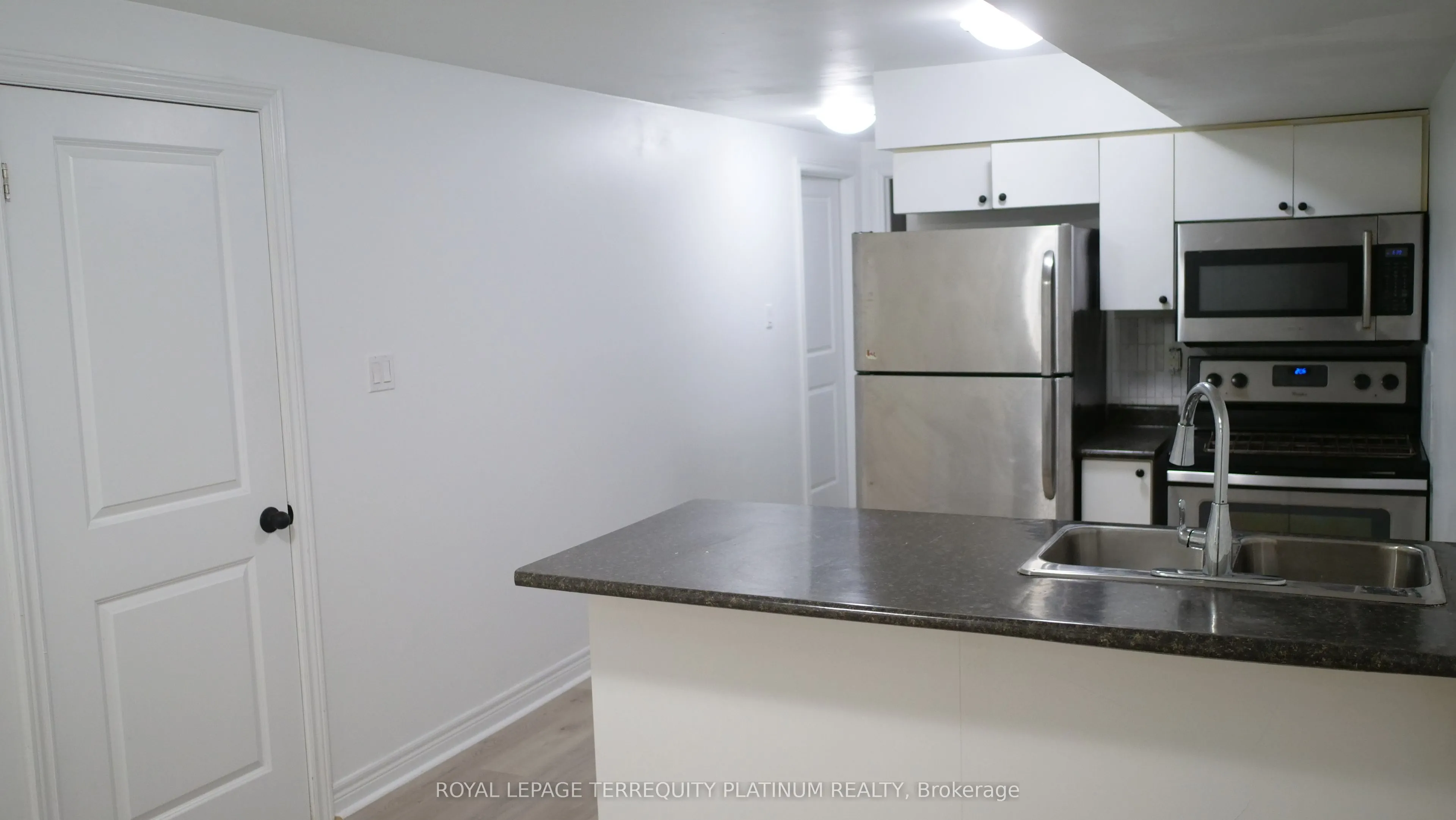 2823 St Clair Avenue E, #Lower