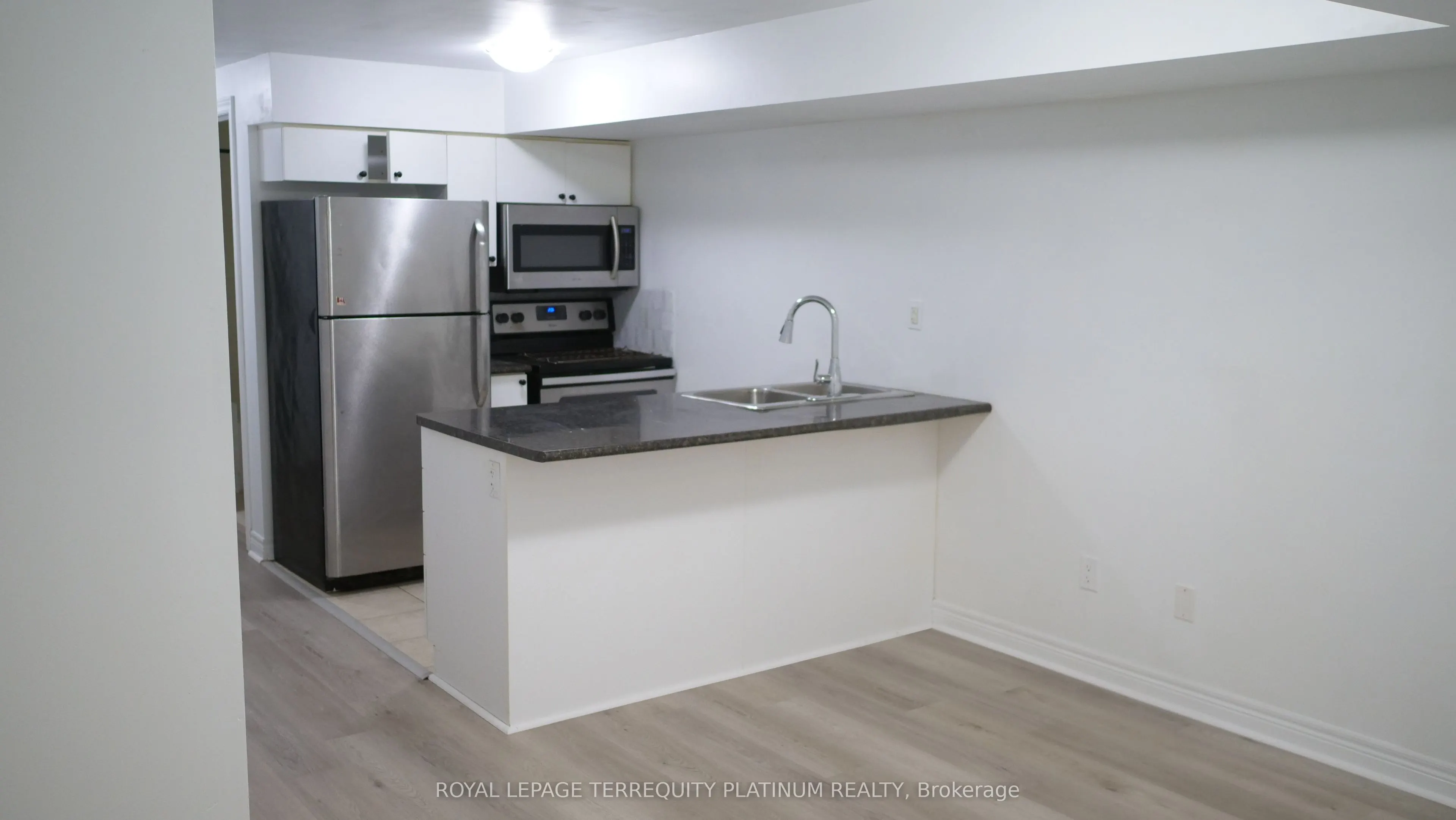 2823 St Clair Avenue E, #Lower