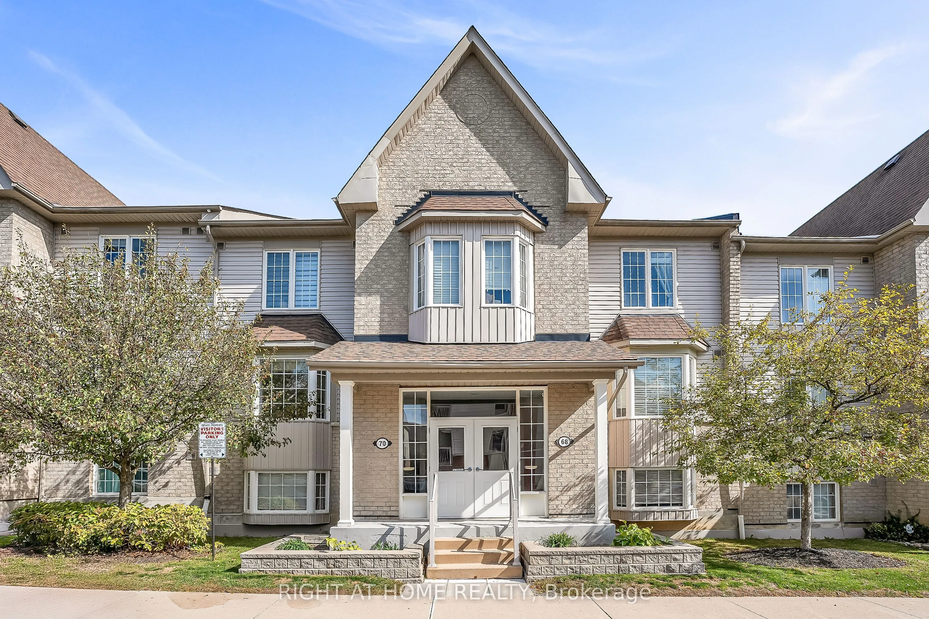 70 Petra Way, #2