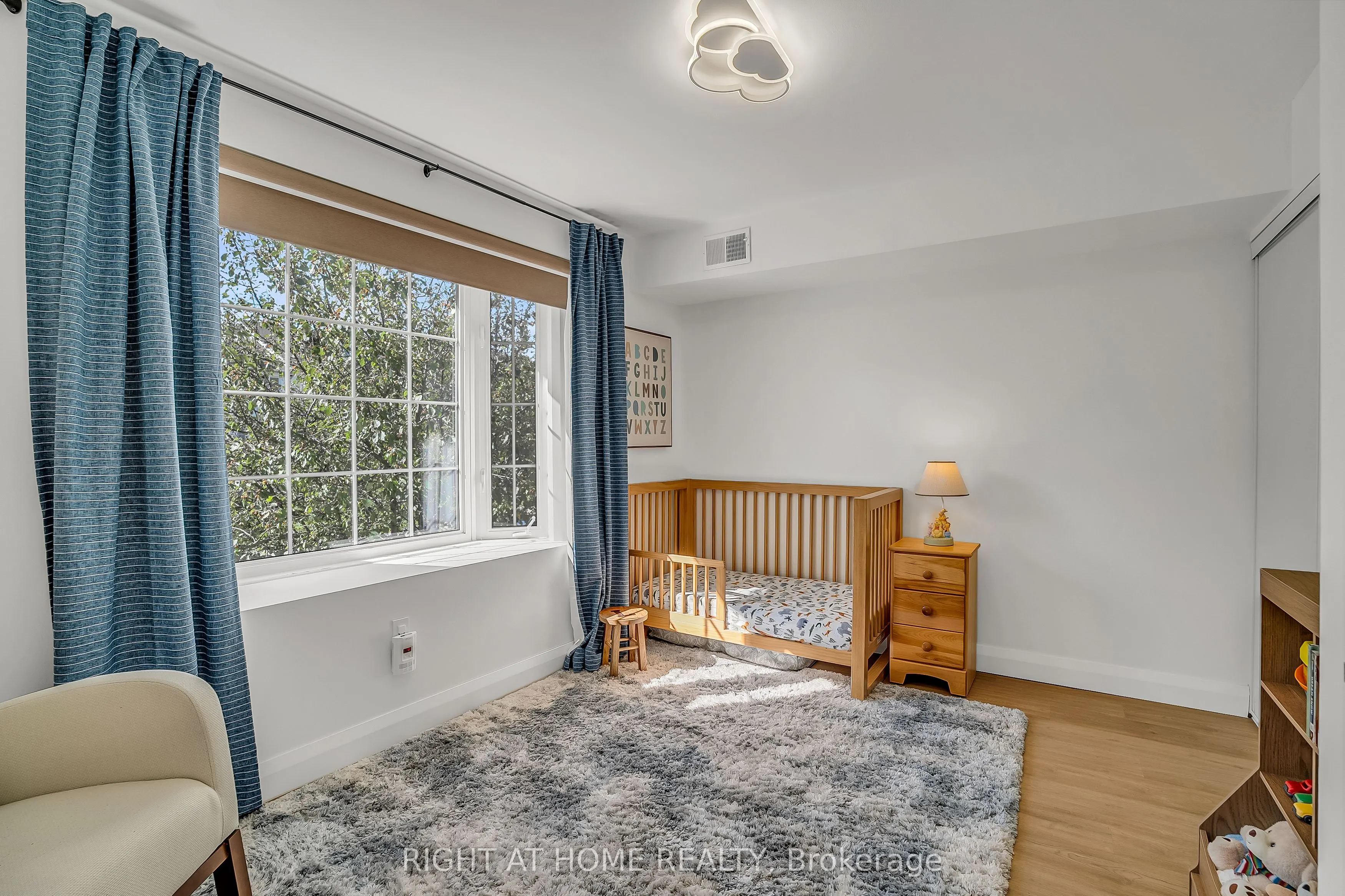 70 Petra Way, #2