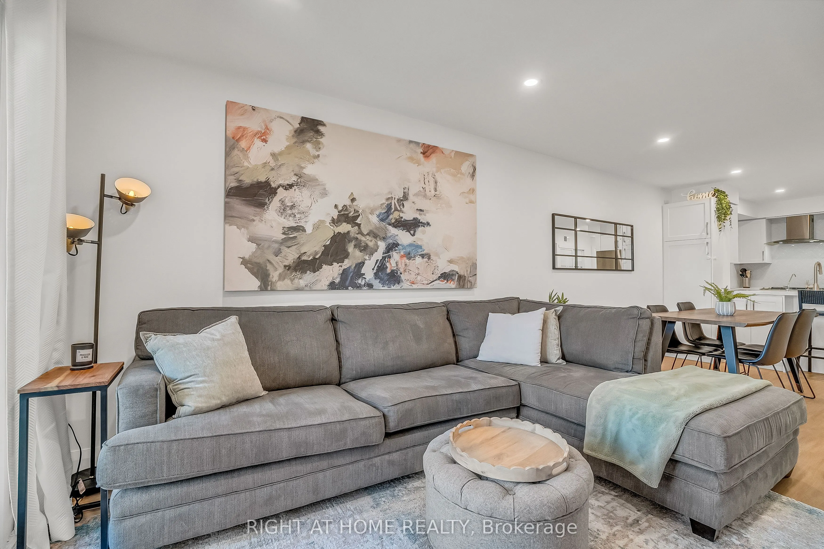 70 Petra Way, #2